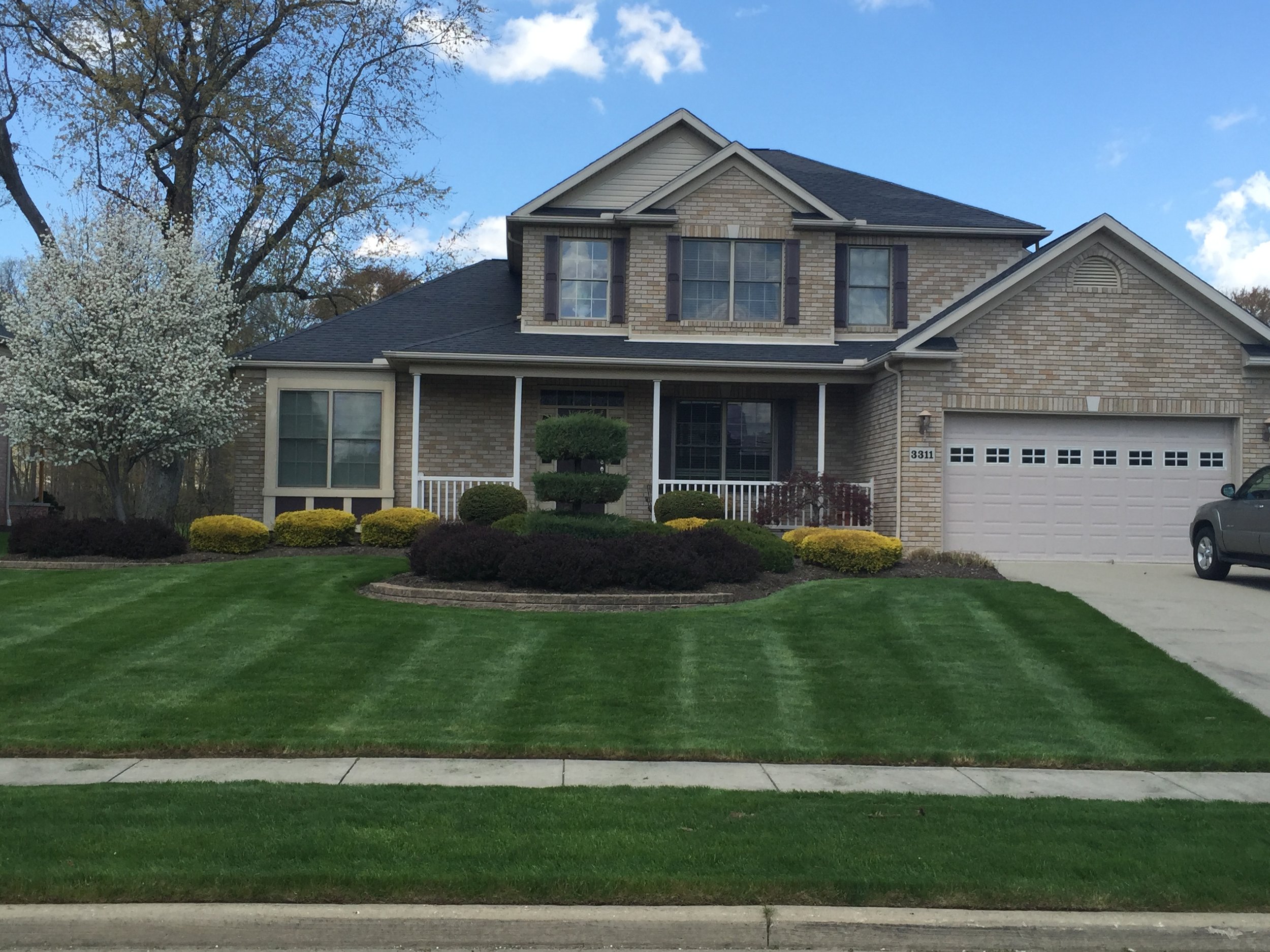 Expert Lawn Care Treatments for a Lush, Green Lawn in Minnesota
