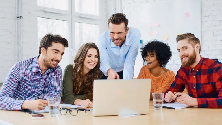 24/7 COMPUTER HELP – EXPERT ASSISTANCE ANYTIME