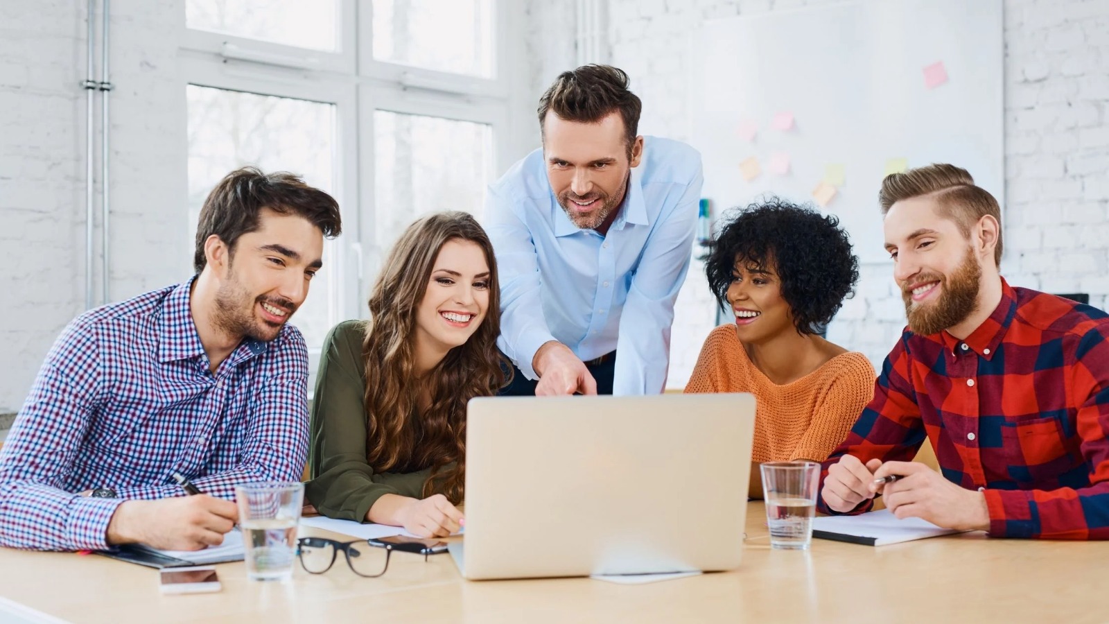 24/7 COMPUTER HELP – EXPERT ASSISTANCE ANYTIME